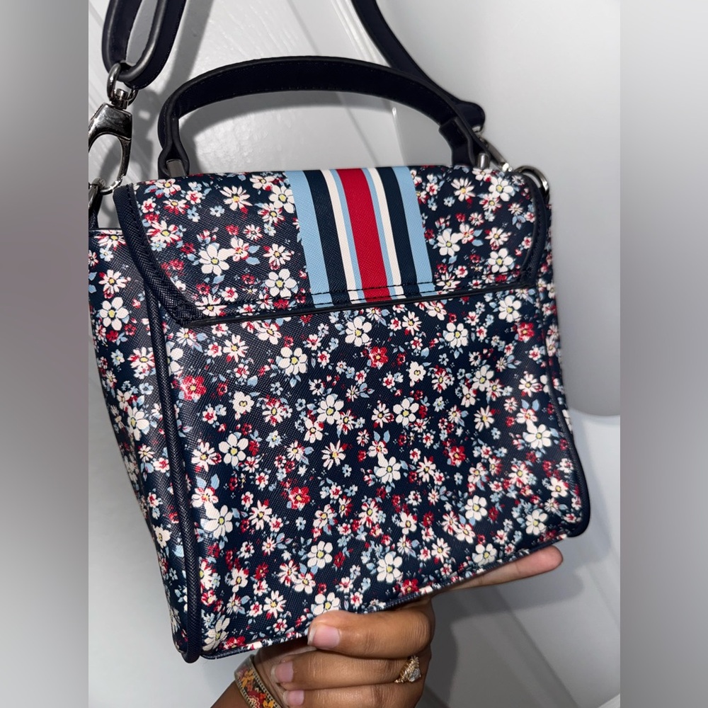 U.S. Polo Assn. Crossbody Bag - Picture 2 of 6